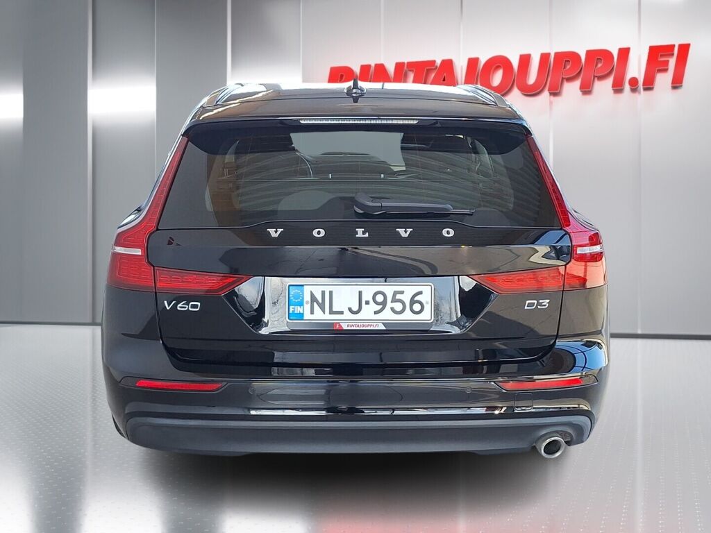 Volvo V60 2019 Musta
