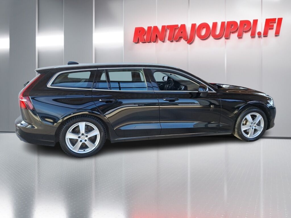 Volvo V60 2019 Musta
