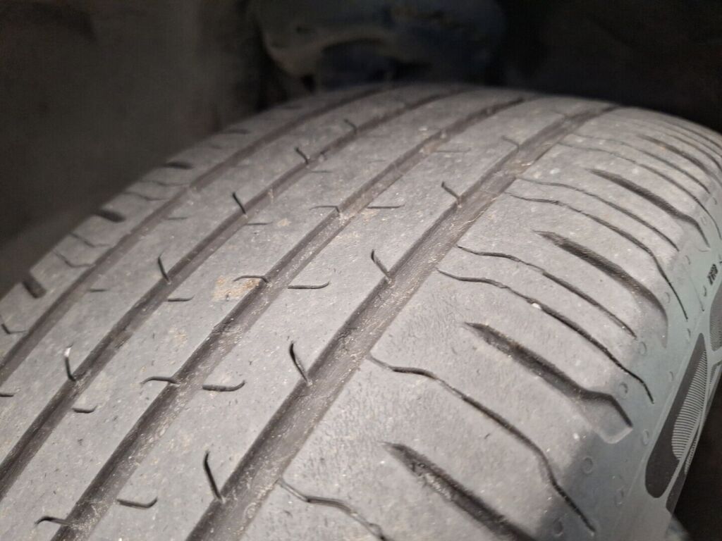 Opel Astra 2019 Musta