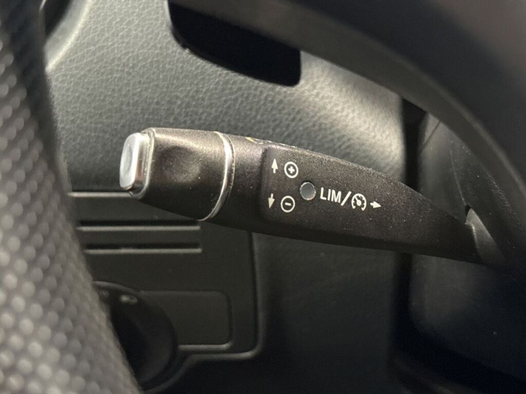 Mercedes-Benz Vito 2018 Musta