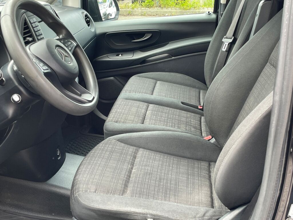 Mercedes-Benz Vito 2018 Musta