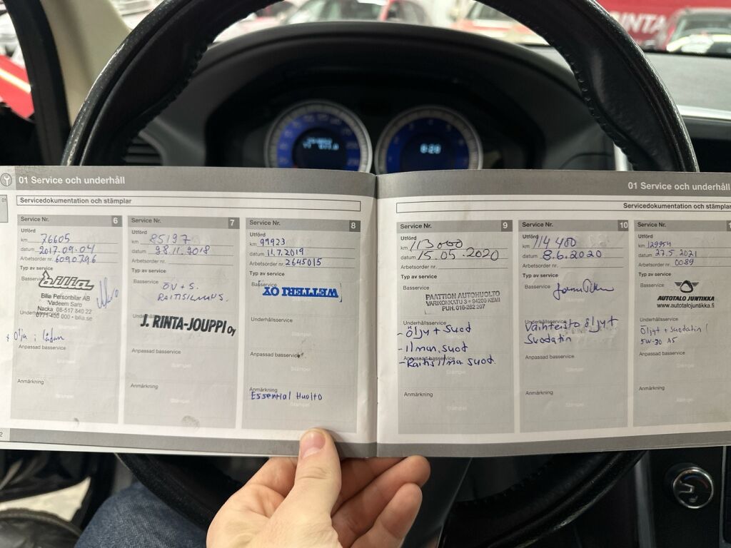 Volvo XC60 2012 Musta