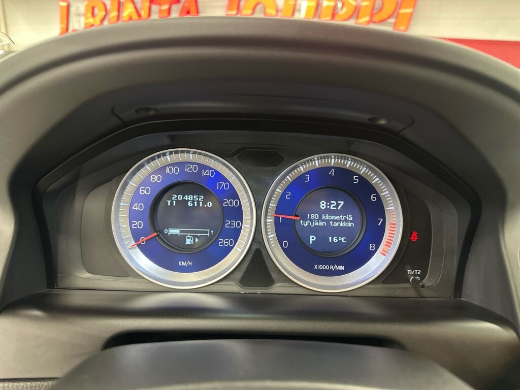 Volvo XC60 2012 Musta