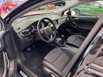 Opel Astra 2019 Musta