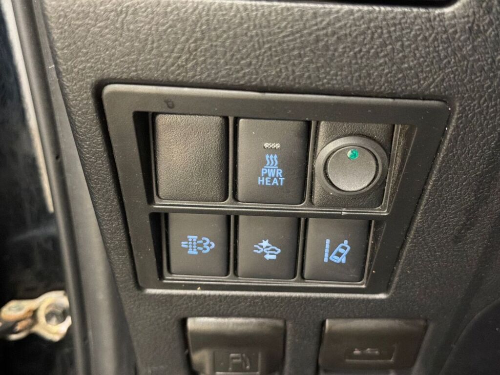 Toyota Hilux 2019 Musta