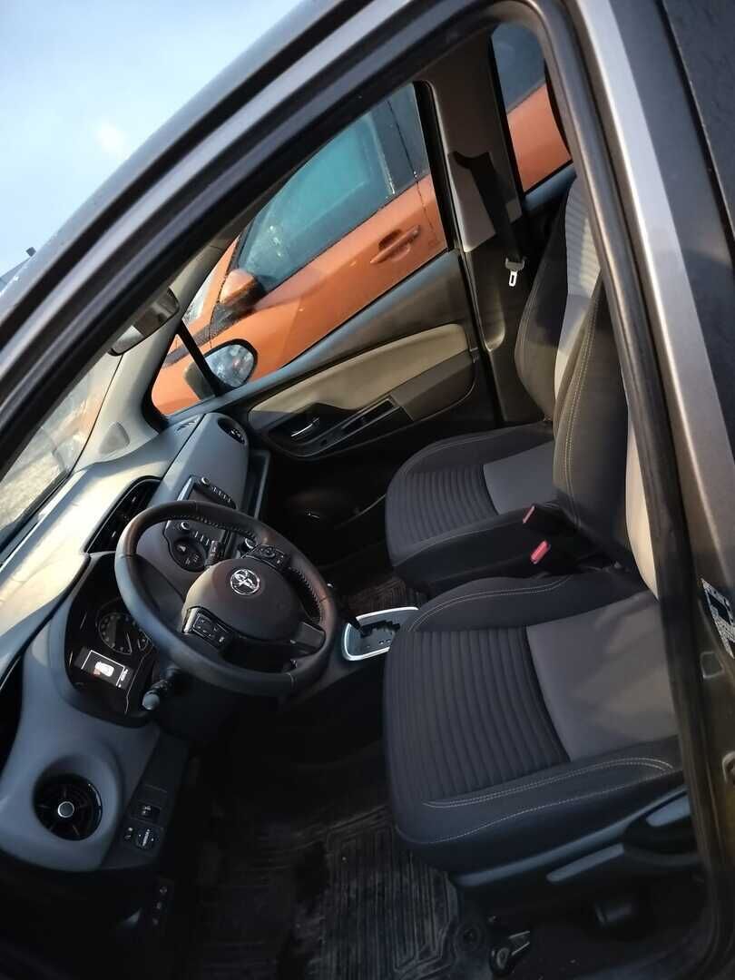 Toyota Yaris 2019 Harmaa