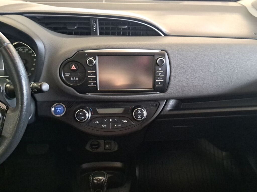 Toyota Yaris 2019 Valkoinen