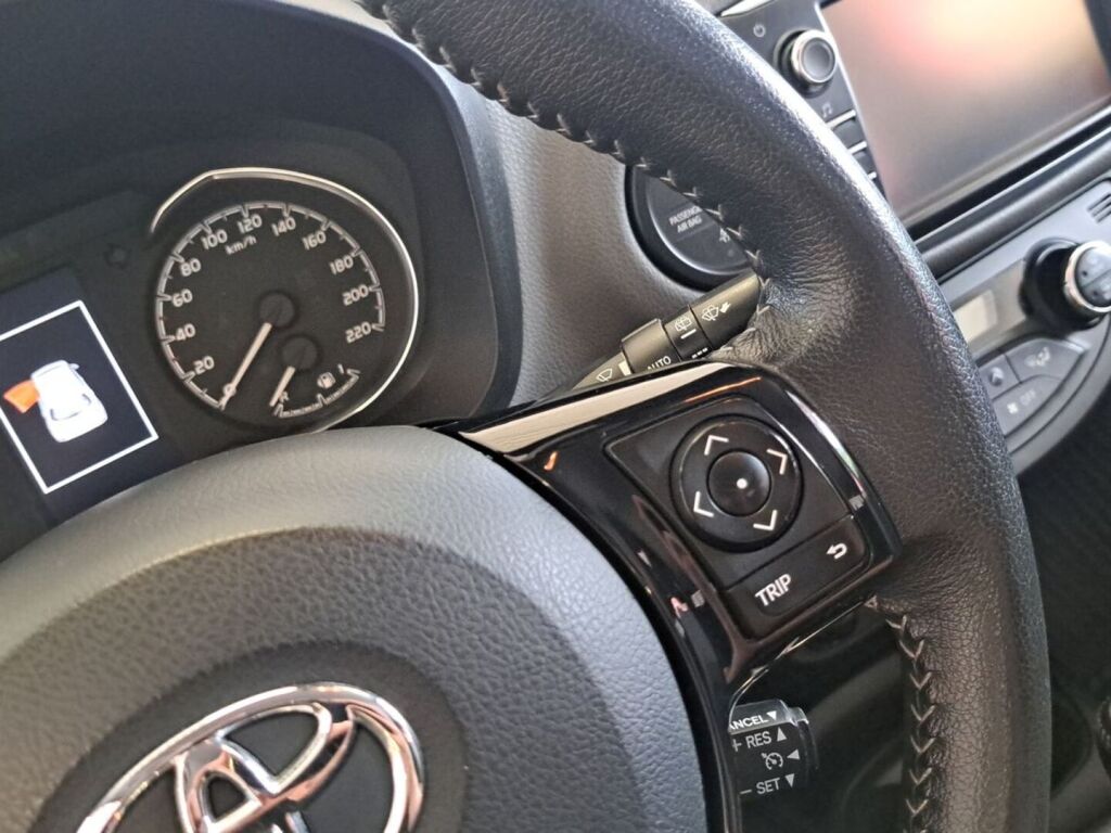 Toyota Yaris 2019 Valkoinen