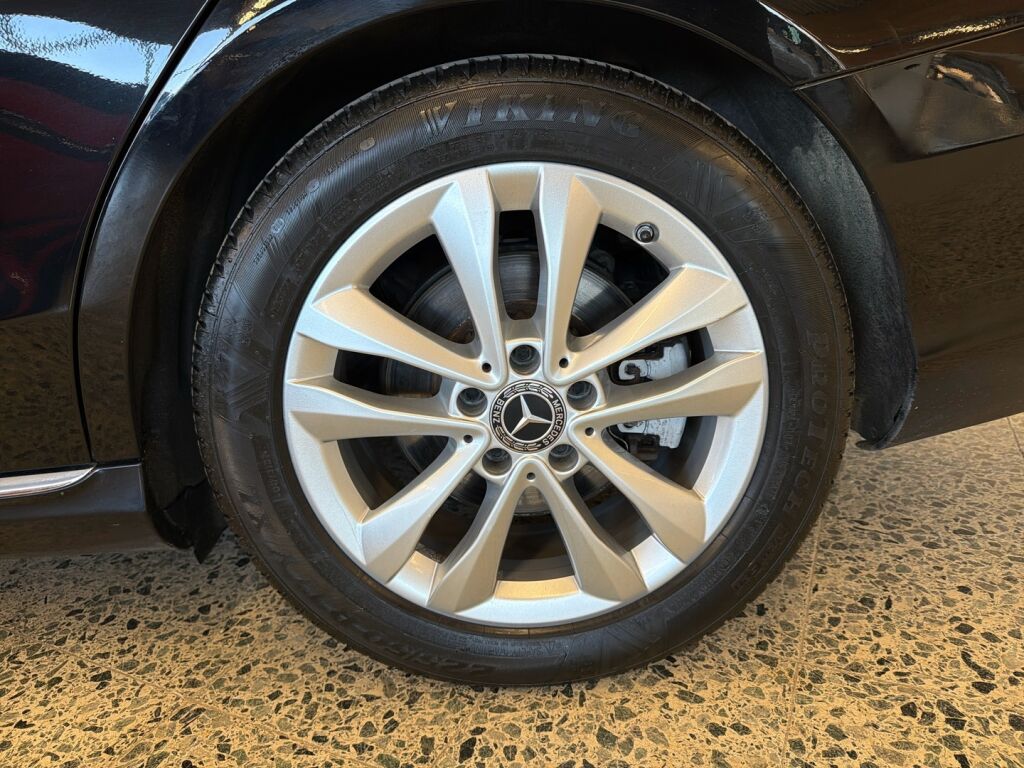 Mercedes-Benz C 2019 Musta