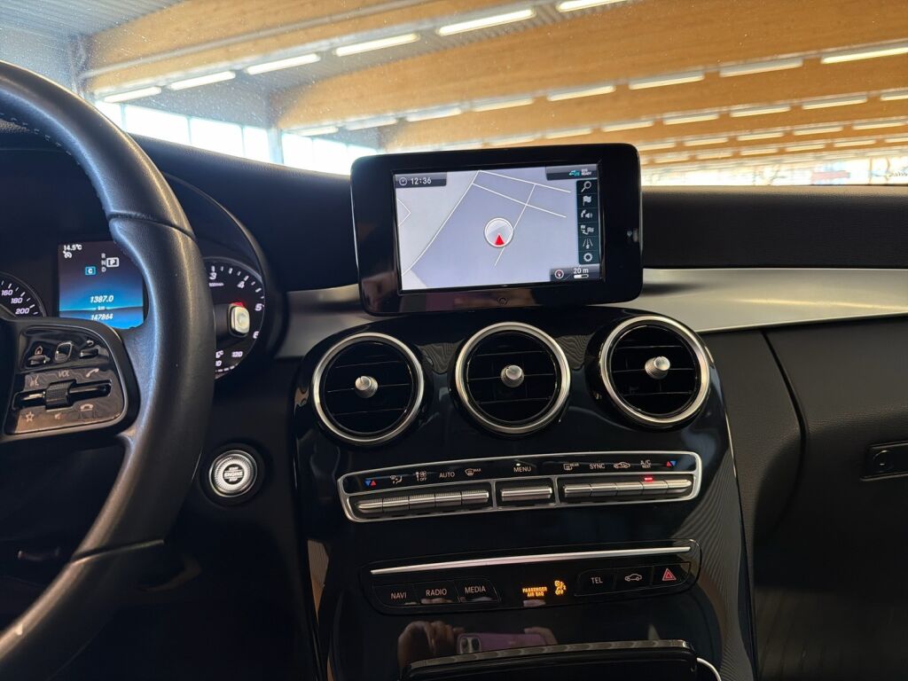 Mercedes-Benz C 2019 Musta