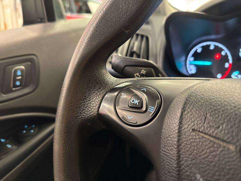 Ford Transit Connect 2019 Valkoinen