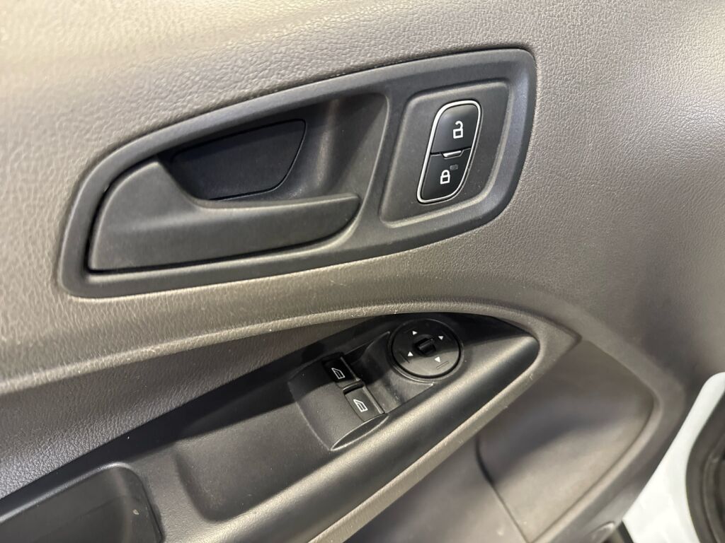 Ford Transit Connect 2019 Valkoinen