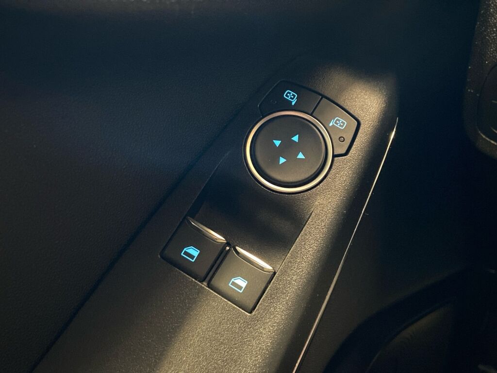 Ford Fiesta 2019 Valkoinen