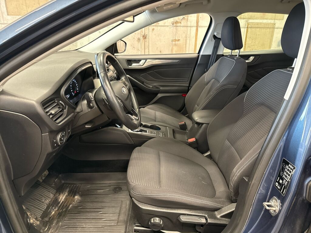 Ford Focus 2019 Sininen