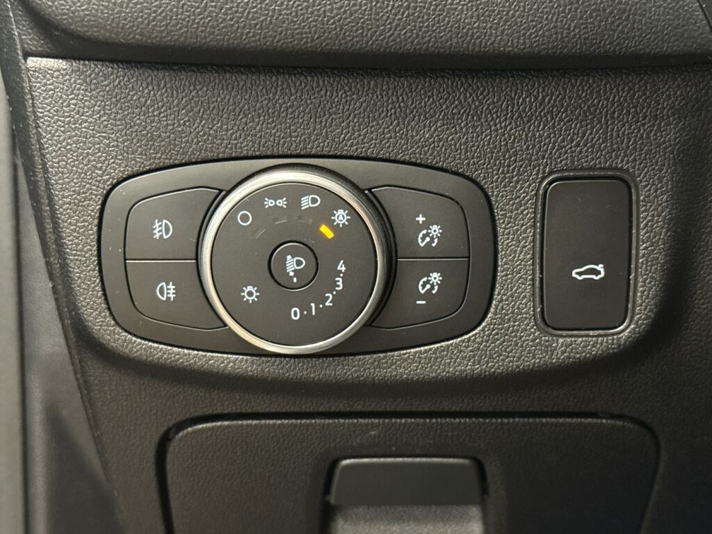 Ford Focus 2019 Sininen