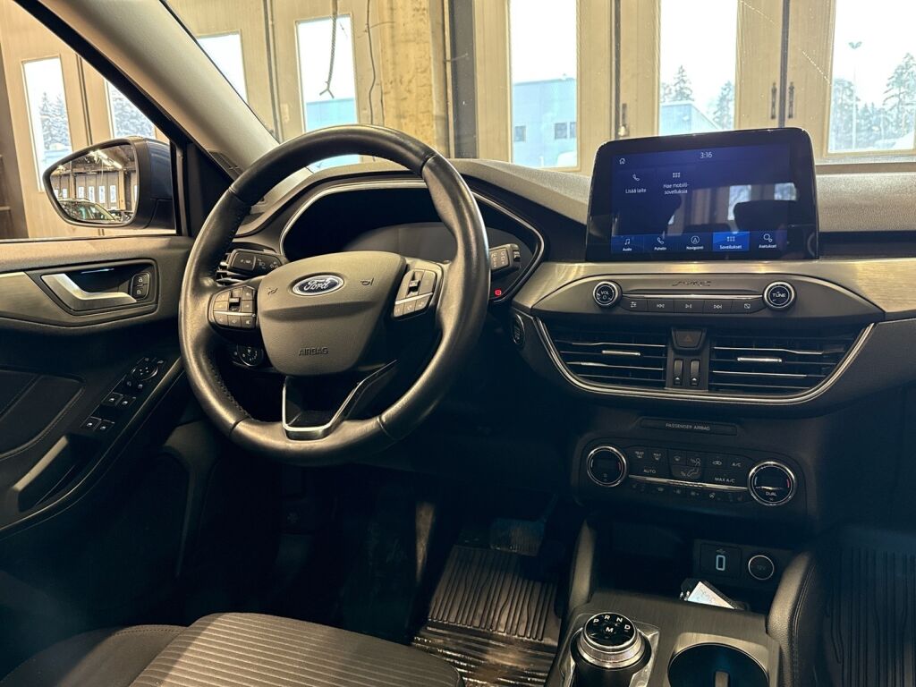 Ford Focus 2019 Sininen