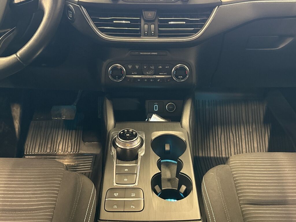 Ford Focus 2019 Sininen