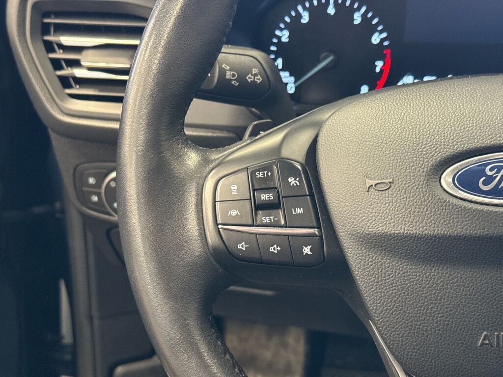 Ford Focus 2019 Sininen