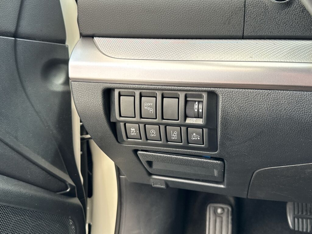 Subaru Outback 2019 Valkoinen