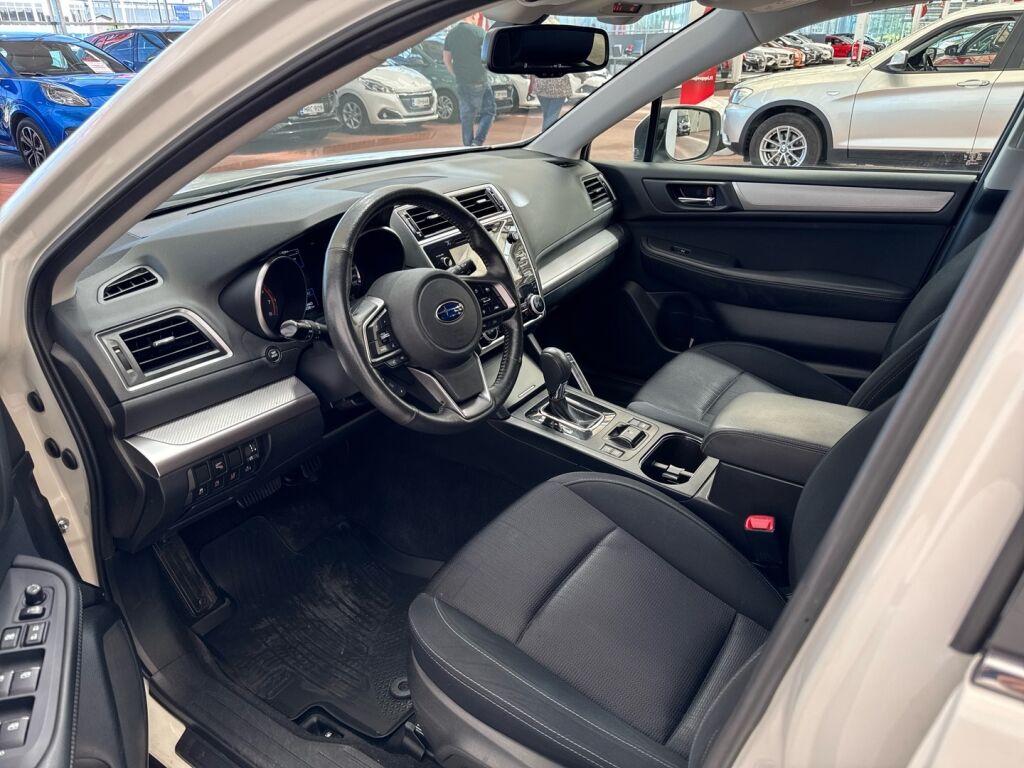 Subaru Outback 2019 Valkoinen