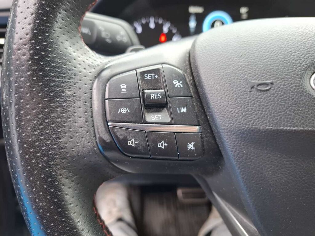 Ford Focus 2019 Harmaa