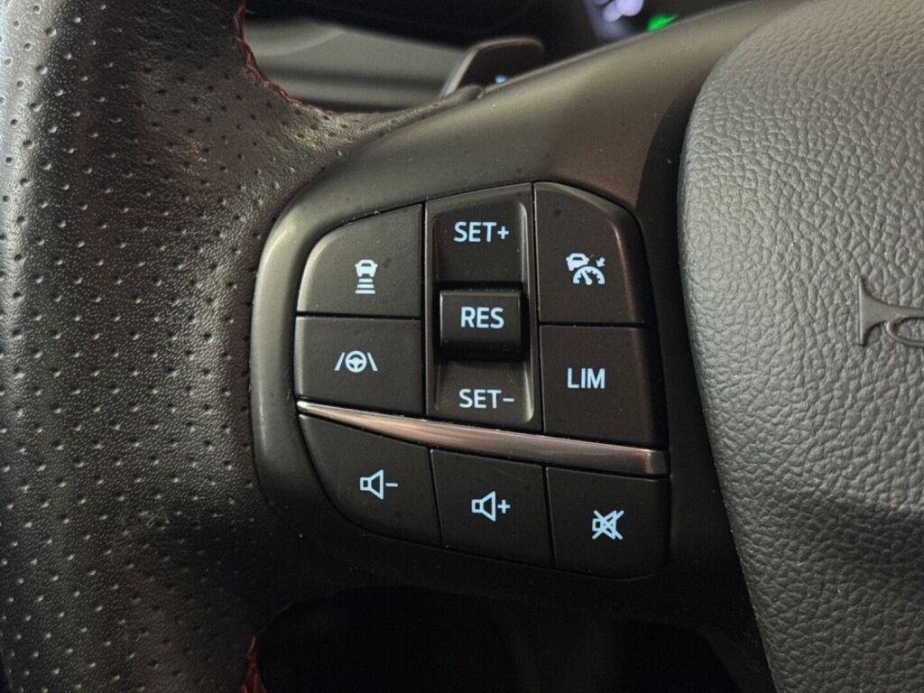 Ford Focus 2019 Harmaa