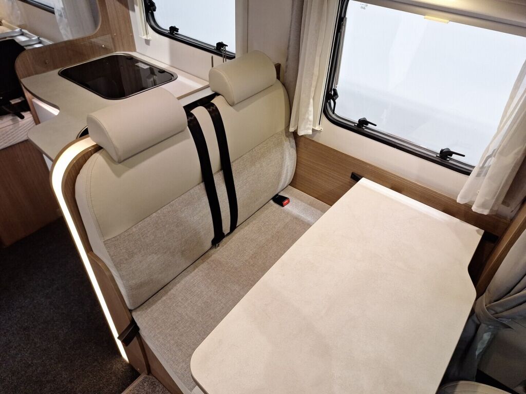 Carado T348 2019 Valkoinen