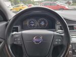 Volvo V70 2010 Punainen