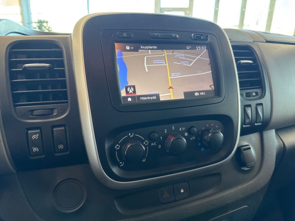 Nissan NV300 2018 Valkoinen