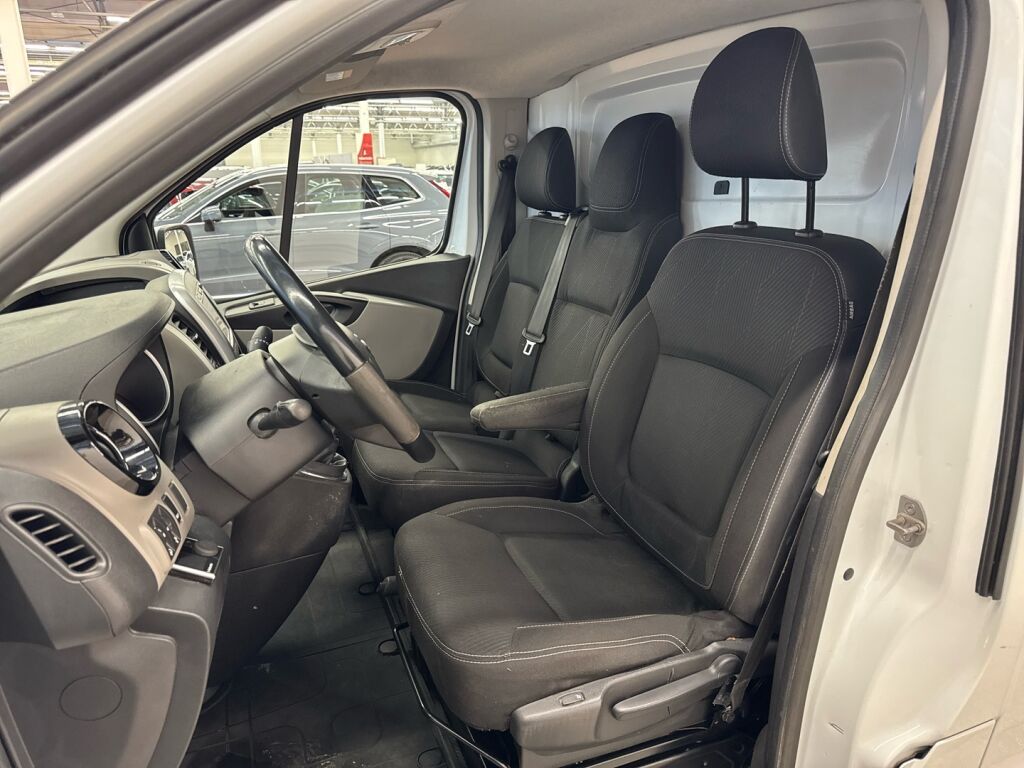 Nissan NV300 2018 Valkoinen