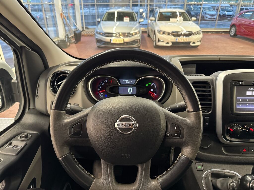 Nissan NV300 2018 Valkoinen