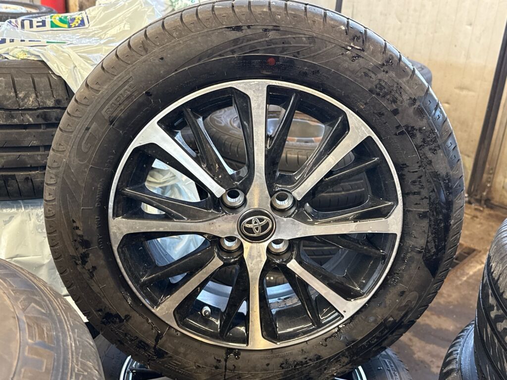 Toyota Yaris 2018 Valkoinen