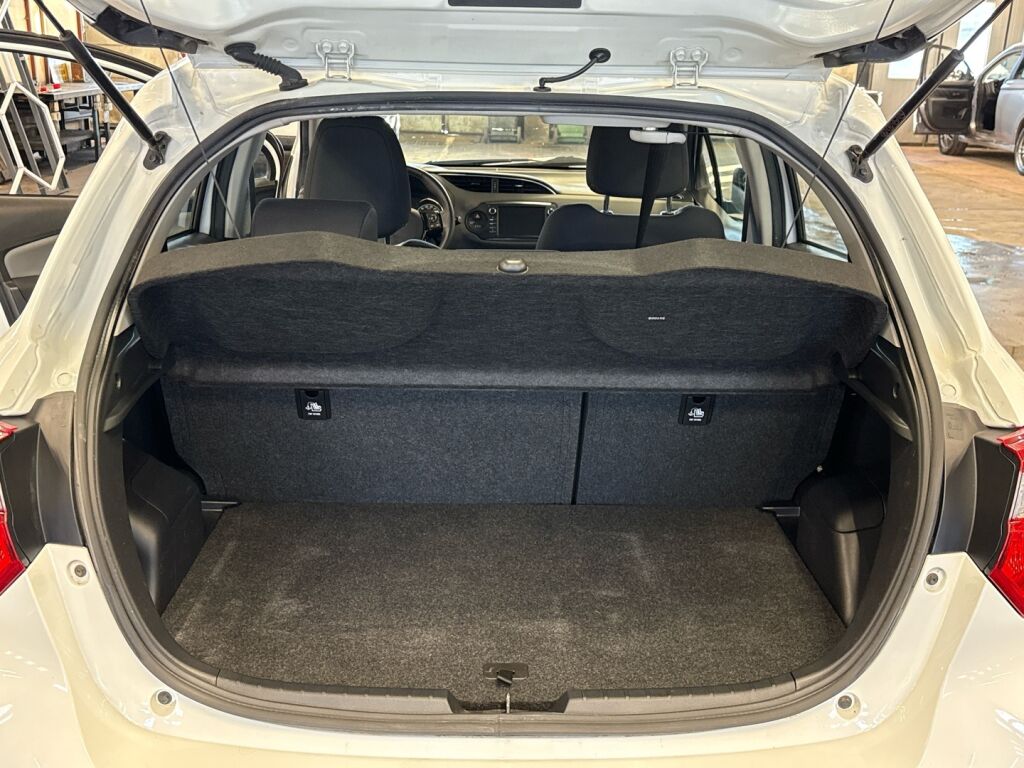 Toyota Yaris 2018 Valkoinen