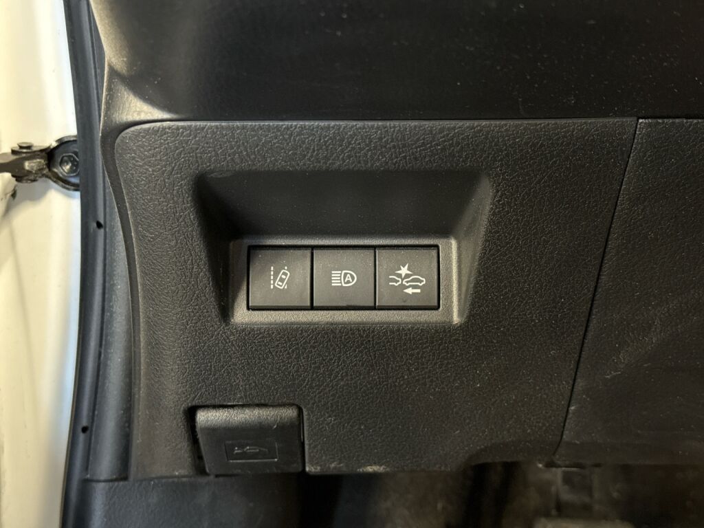 Toyota Yaris 2018 Valkoinen