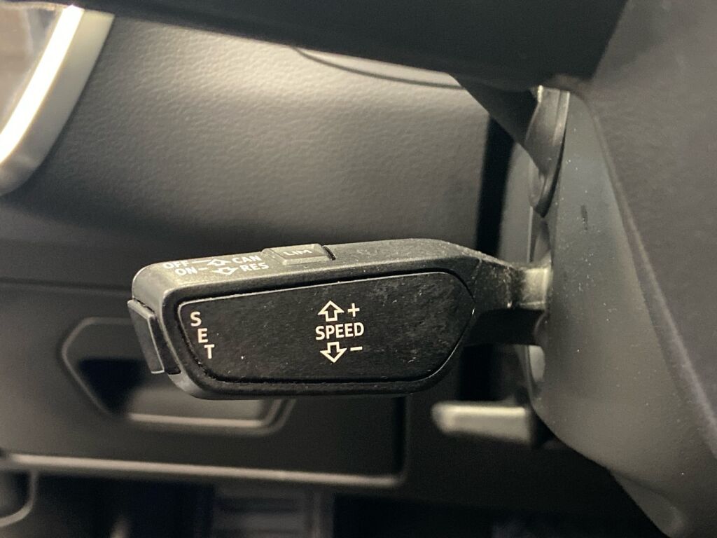 Audi A6 2019 Valkoinen