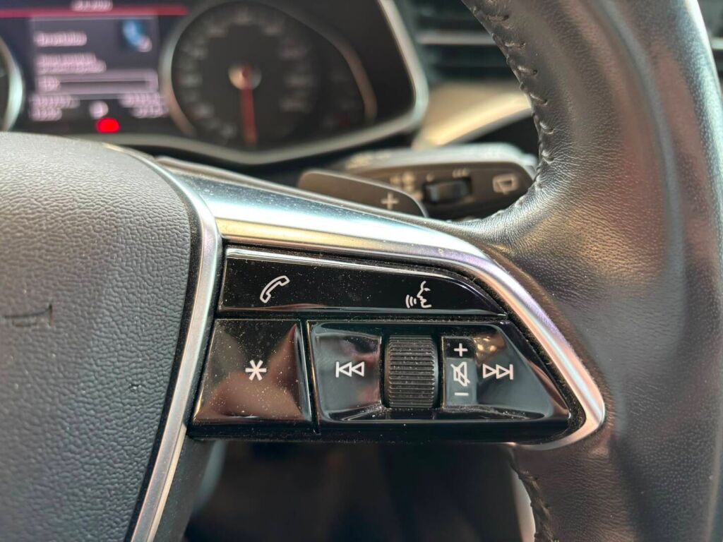 Audi A6 2019 Valkoinen
