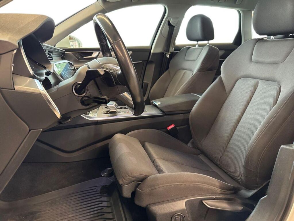 Audi A6 2019 Valkoinen