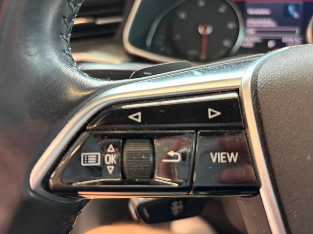 Audi A6 2019 Valkoinen