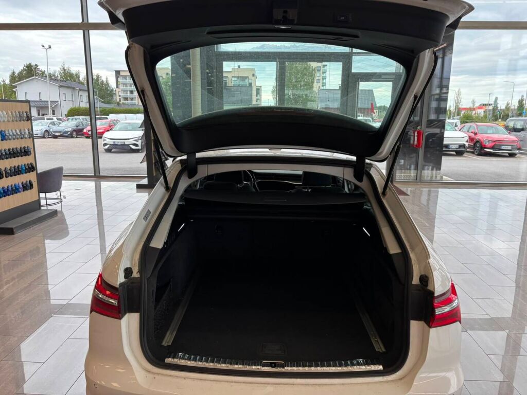Audi A6 2019 Valkoinen
