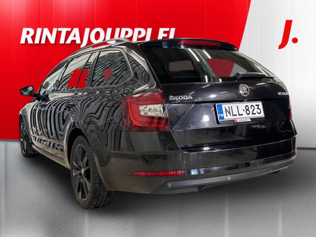 Skoda Octavia 2019 Musta