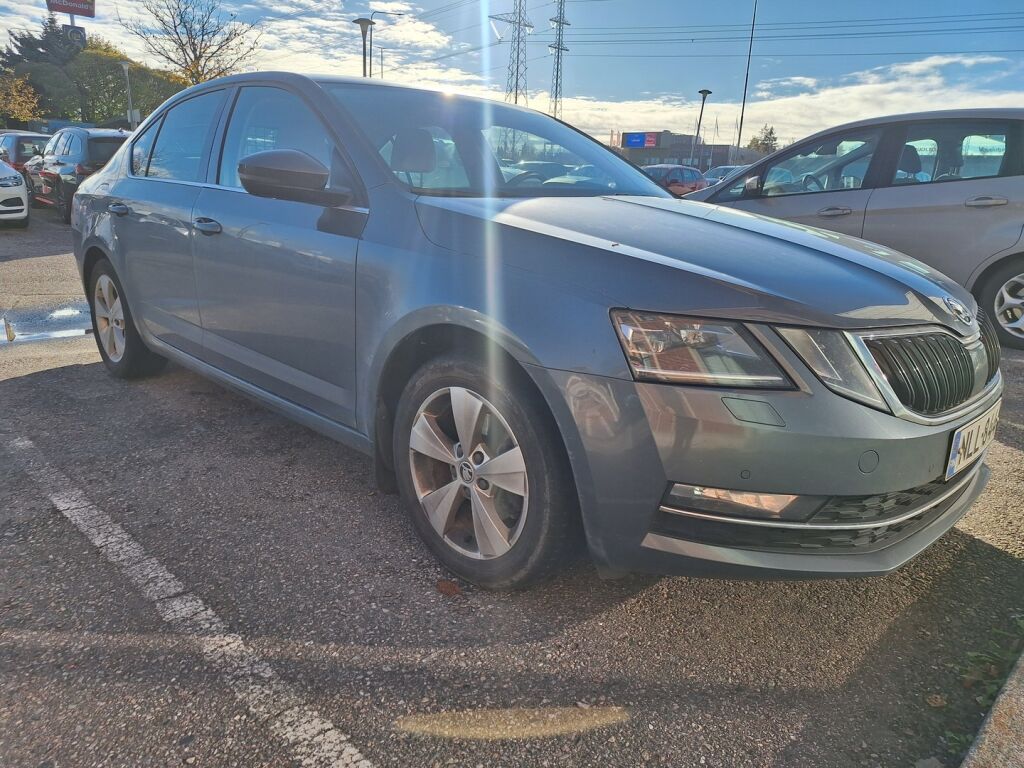 Skoda Octavia 2019 Harmaa
