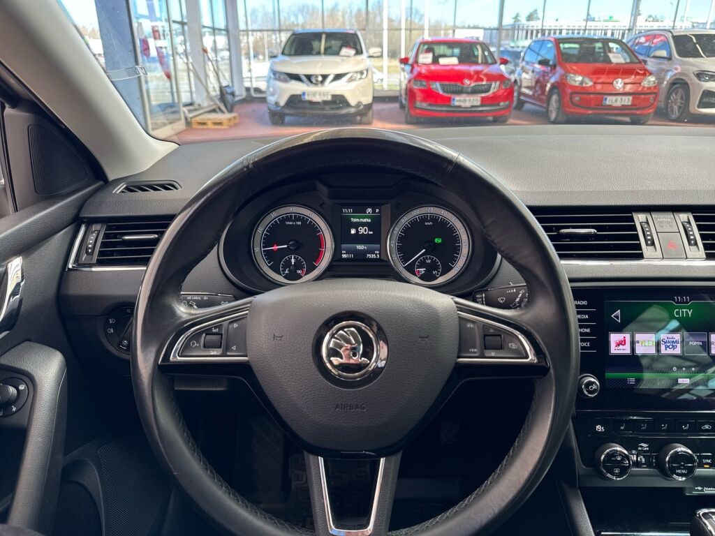 Skoda Octavia 2019 Ruskea (beige)
