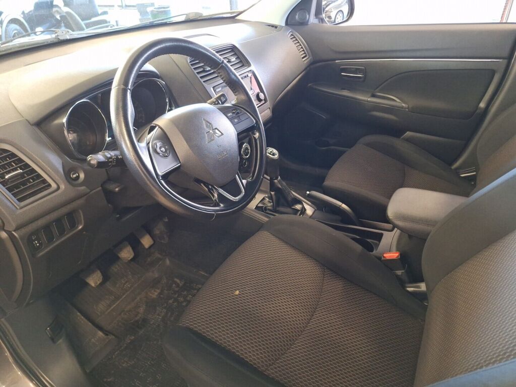 Mitsubishi ASX 2019 Ruskea (beige)