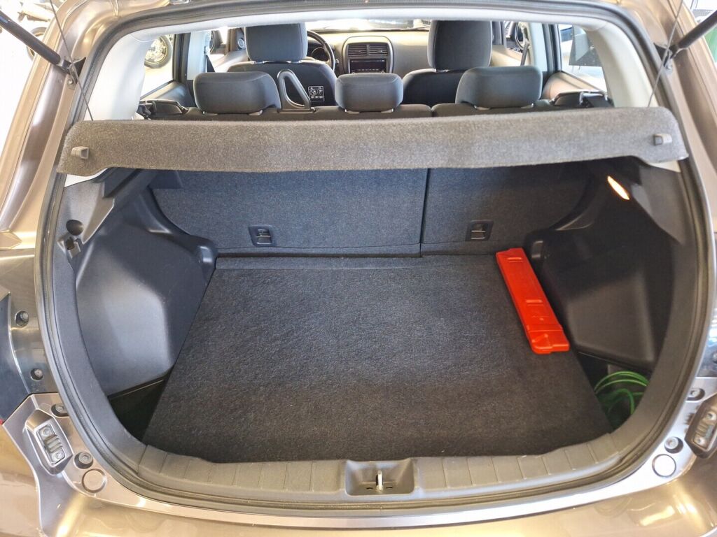 Mitsubishi ASX 2019 Ruskea (beige)