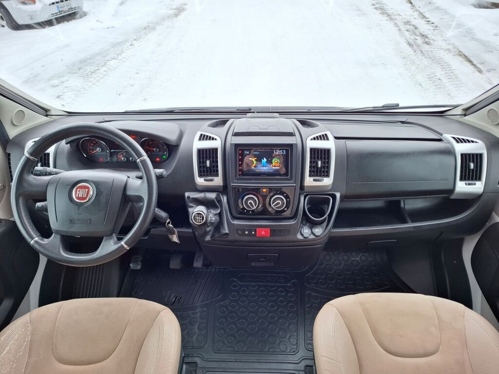 Adria Matrix Plus 670 SL 2019 Valkoinen