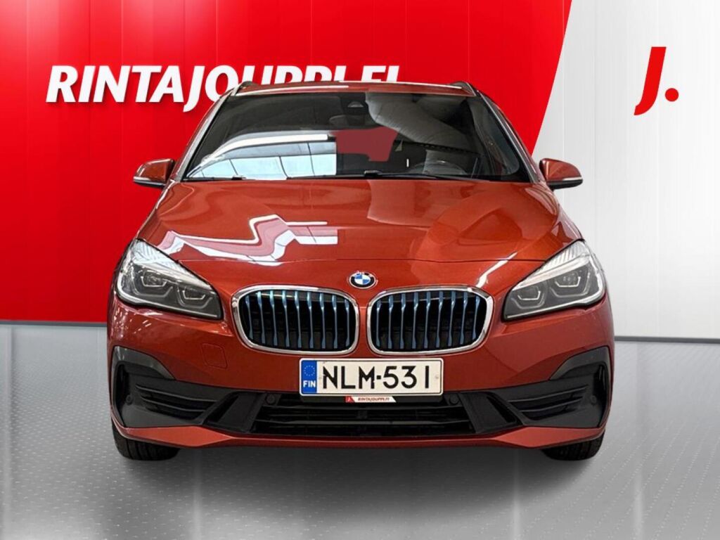 BMW 225 2019 Oranssi