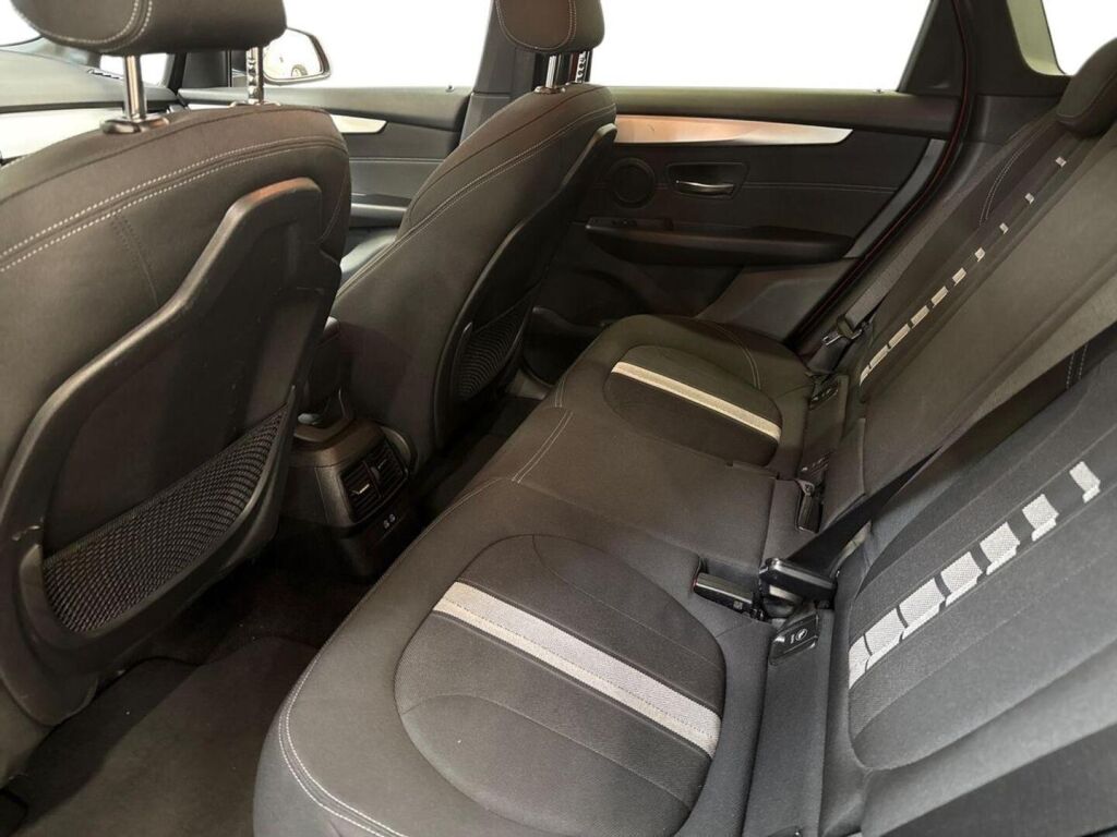 BMW 225 2019 Oranssi