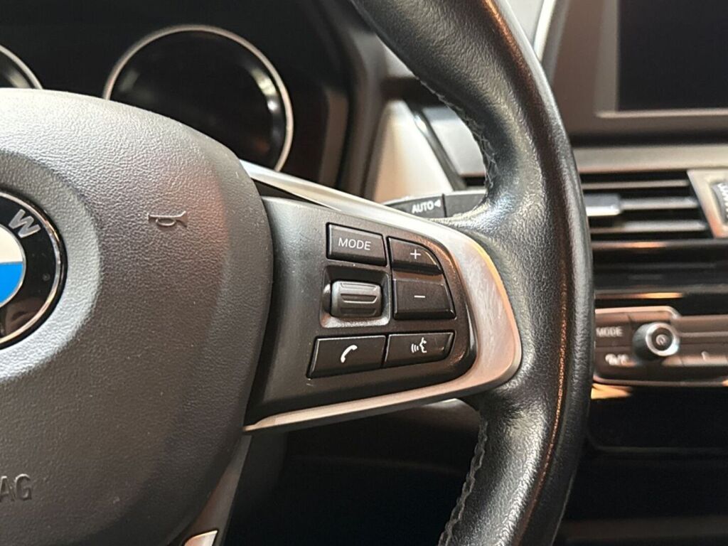 BMW 225 2019 Oranssi