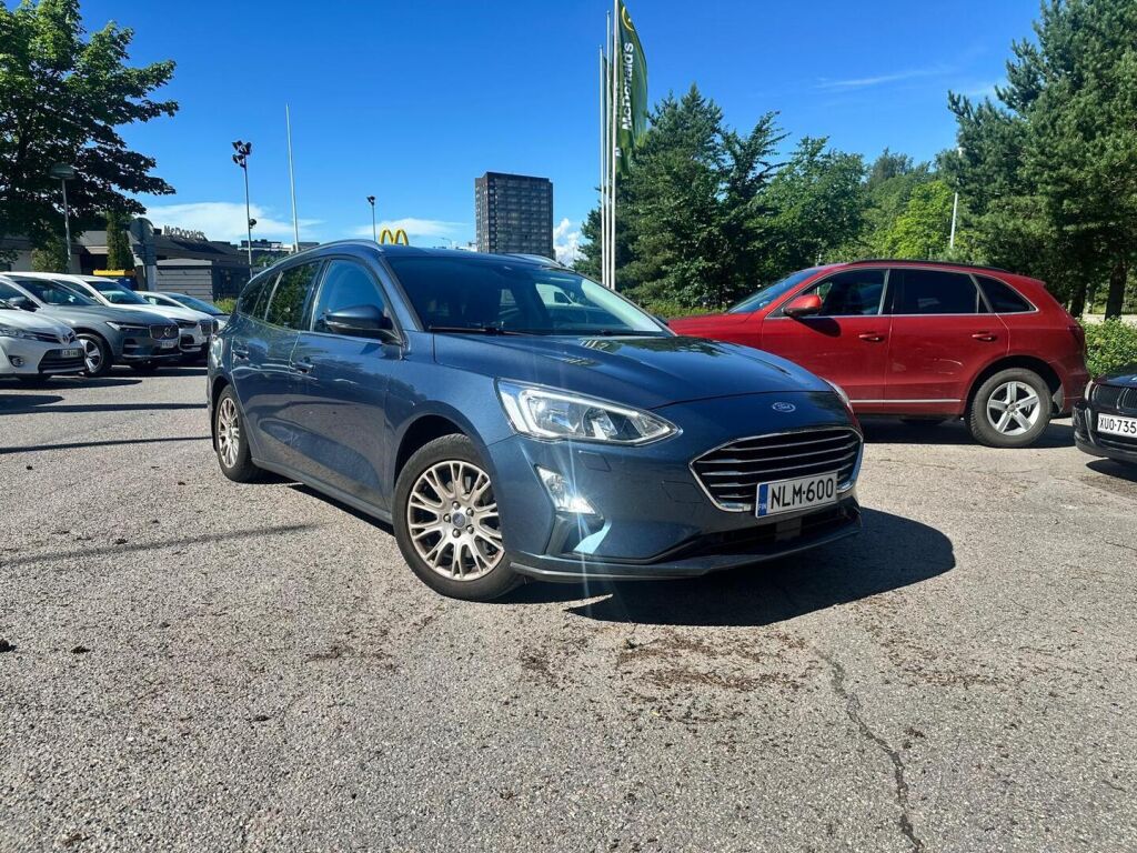 Ford Focus 2019 Sininen