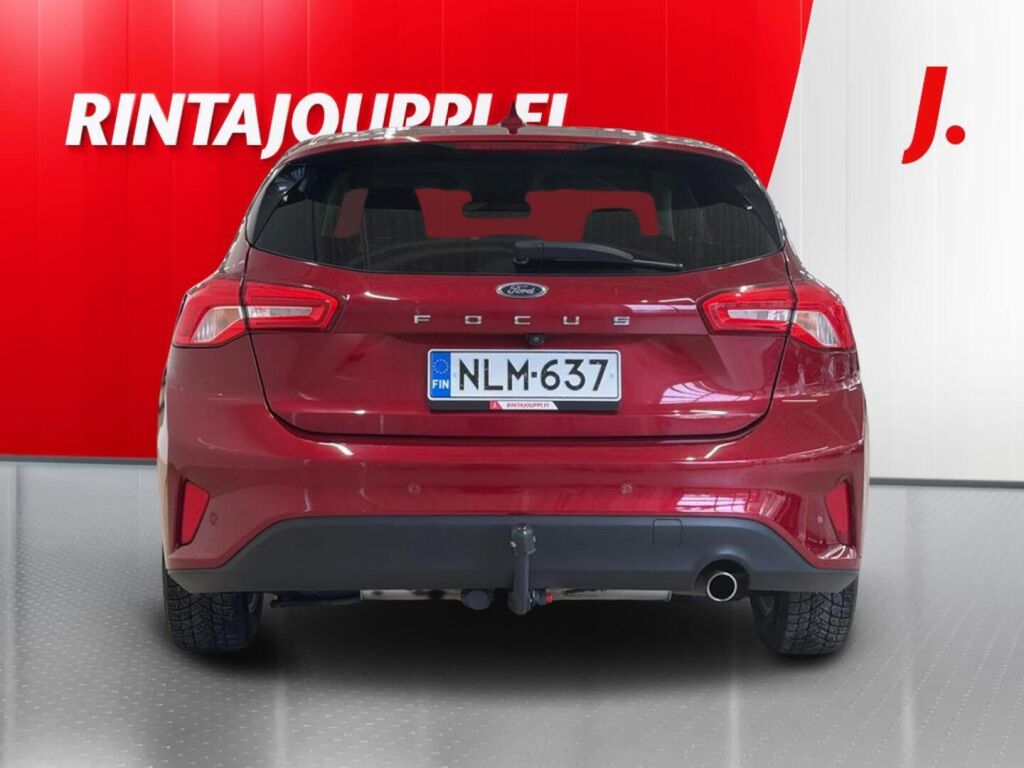 Ford Focus 2019 Punainen